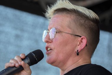 Amsterdam 'daki Gurur Yürüyüşü Gösterisi Hollanda 20-7-2024