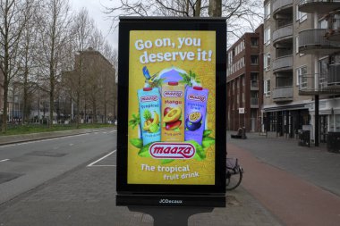 Billboard Maaza Amsterdam 'da İçiyor Hollanda 17-3-20214