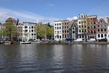 Amsterdam 'daki Gravelandseveer Sokağı' nda Görüş 22-4-2024