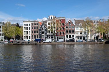 Amsterdam 'daki Staalkade Sokağı' nda Görüntü Hollanda 22-4-2024