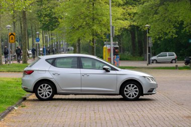 Hollanda 15-5-2023 sayılı Leon Car Amsterdam 'da hareketsiz duruyor.