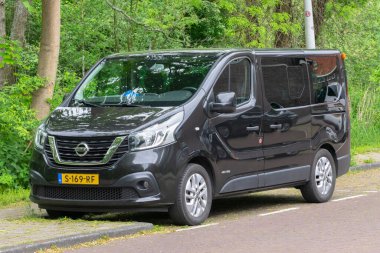 Yan Görünüm Nissan NV300 Van Amsterdam 'da Hollanda 21-5-2023