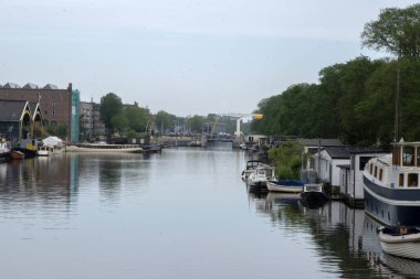 Amsterdam 'daki Dageraadsbrug' dan Görüntü Hollanda 24-5-2024