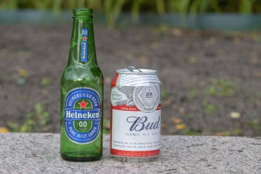 Amsterdam 'da Bud Bira ve Heineken Şişe 29-7-2023