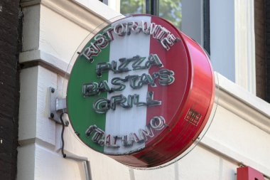 Amsterdam 'daki Billboard Pizzacısı Portofino' yu Kapat Hollanda 23-6-2022