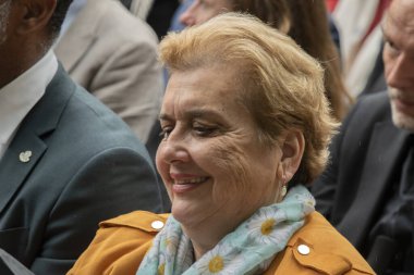 Glenda Hernandez 'i Amsterdam' daki Keti Koti Festivali 'nde kapatın. Hollanda 1-7-2022