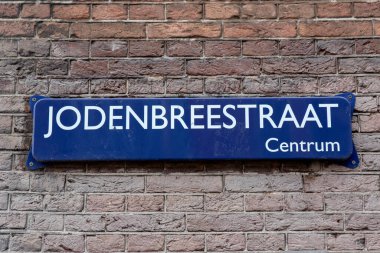 Uluslararası Irkçılık ve Ayrımcılığa Karşı Gün 'de Amsterdam' da Kadın Protestocuları Kapatıyoruz. 23-3-2024