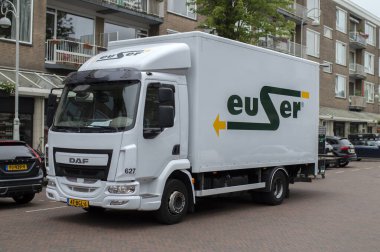 Amsterdam 'daki euser şirketi kamyonu Hollanda 18-6-2024
