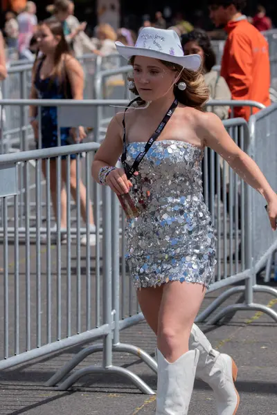 Hollanda 4-7-2024 Amsterdam Taylor Swift 'in gösterilerine hazırlanın.