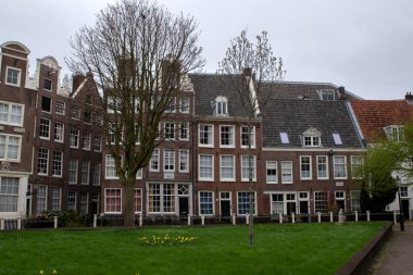 Amsterdam 'daki Begijnhof Evleri Hollanda 21-3-2024