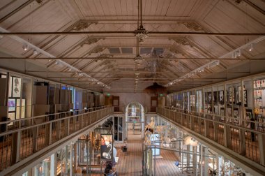 Amsterdam 'daki Groote Müzesi' nin İçişleri 21-6-2022