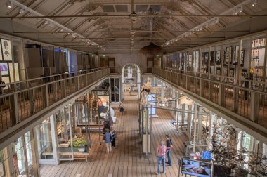 Amsterdam 'daki Groote Müzesi' nin İçişleri 21-6-2022