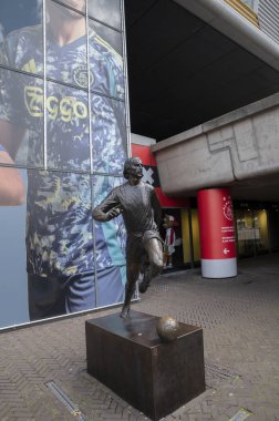 Hollanda, Amsterdam 'daki Arena Stadyumunda Johan Cruijff Heykeli 4-7-2024