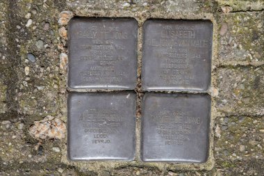 Stolperstein Anıt Taşı Amsterdam De Jong Ailesi 'nden Hollanda 21-3-2024