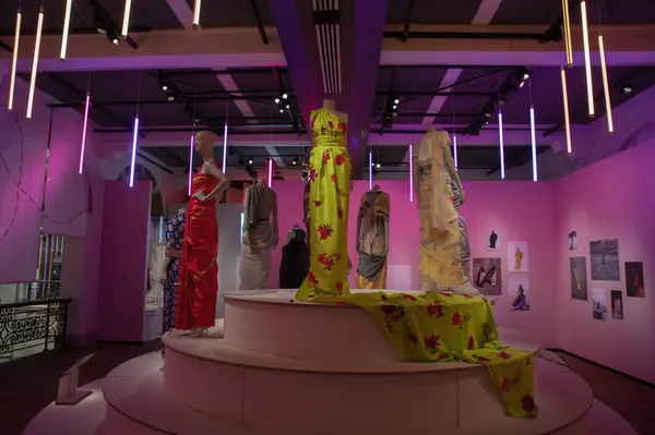 stock image Sari Statement Exhibition At The Wereldmuseum Museum At Amsterdam The Netherlands 19-5-2024