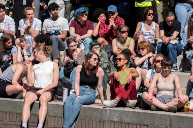 Öğrenci Gösterisinde Öğrenciler UVA Üniversitesi 'nden Özgür Filistinli Amsterdam 13-5-2024