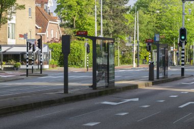 Tramvay Durağı Kruislaan ve Middenweg Amsterdam 17-5-2023