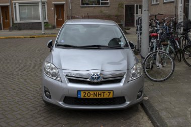 Toyota Auris arabası Amsterdam 'da Hollanda 9-4-2024