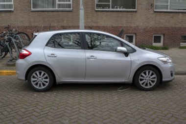 Toyota Auris arabası Amsterdam 'da Hollanda 9-4-2024