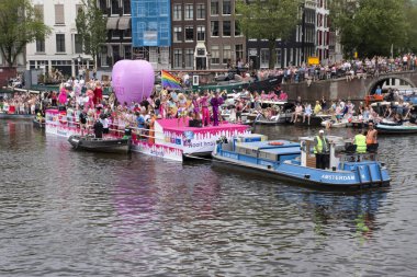 RTL Nederland Tekne Gaypride Kanal Geçidi Amsterdam Hollanda 3-8-2024