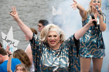 Hollanda 3-8-2024 Amsterdam 'da Het Scheepvaartmuseum Canal Boat Parade