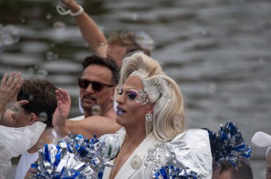 Amsterdam 'daki Amsterdam Kanal Yürüyüşü Hollanda 3-8-2024