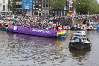 Zonder Stempel COC Gaypride Kanal Geçidi Amsterdam Hollanda 3-8-2024