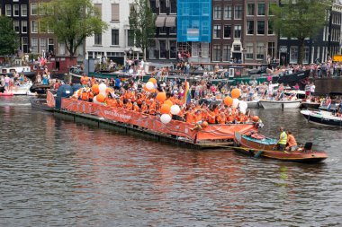 NOC NSF Gaypride Kanal Geçidi Amsterdam Hollanda 3-8-2024