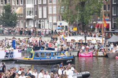 Vattenfall Gurur Kanal Geçidi Amsterdam 'da Hollanda 3-8-2024