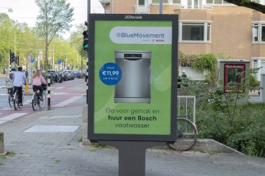 Amsterdam 'daki Billboard Bosch BlueMovement Hollanda 30-8-2024
