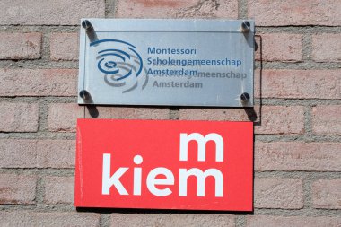 Amsterdam 'daki Kiemm Montessori Okulu Hollanda 28-8-2024