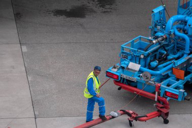 Kerosine 'i Schiphol Havaalanına Pompalıyorum. Hollanda 29-8-2024