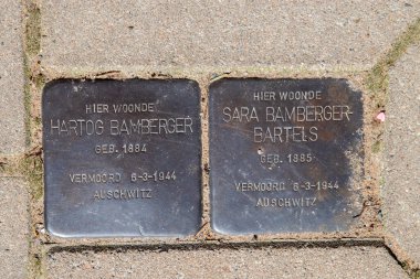 Amsterdam 'daki Bamberger Ailesi' nden Stolperstein Anıt Taşı 21-3-2024