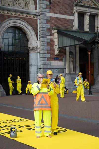 stock image Rebellion Extinction Blocks The Rijksmuseum Museum At Amsterdam The Netherlands 7-9-2024