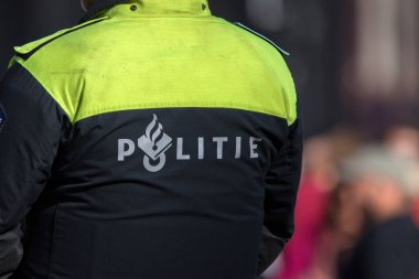 Amsterdam 'daki Arka Polis Memuru Hollanda 7-10-2024