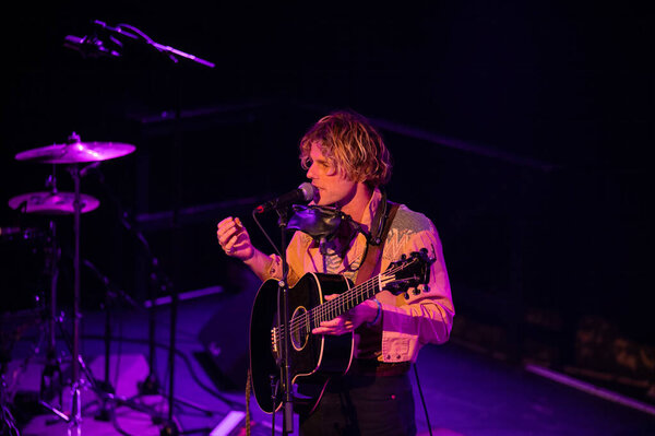 Kim Churchill At Tolhuistuin Paradiso At Amsterdam The Netherlands 17-11-2024