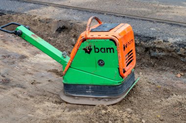 Hollanda 12-11-2024 Amsterdam 'daki BAM Plaka Sıkıştırıcısı