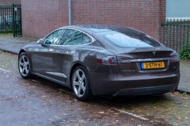 Tesla Model S Car Amsterdam 'da Hollanda 20-11-2024