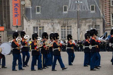 The Fanfare, Hollanda Kraliyet Ailesi 'nin Amsterdam' a yaptığı Portekiz ziyaretinde müzik çalıyor. Hollanda 10-12-2024