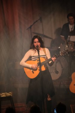 Sarah Julia Amsterdam 'daki Tolneistuin Paradiso' da 11-11-2024
