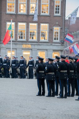 Amsterdam 'da Birçok Asker Baraja Yürüyor Hollanda 10-12-2024