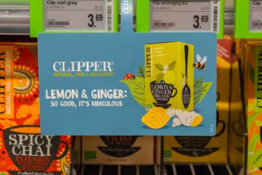 Amsterdam 'da Reklam Pankartı Çayı Hollanda 2-1-2024