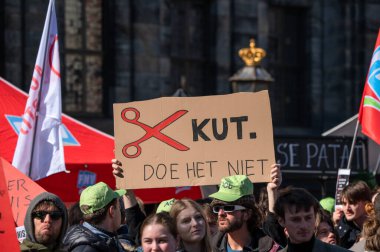 Amsterdam 'da Eğitim Gösterisi Hollanda 17-3-2025