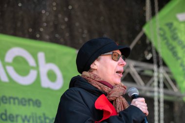 Manon Parry Amsterdam Eğitim Gösterisinde Hollanda 17-3-2025 (1)