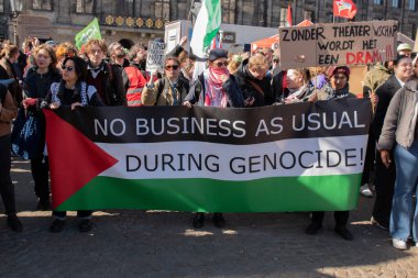 Amsterdam Eğitim Gösterisinde Özgür Palenstina Grubu 17-3-2025