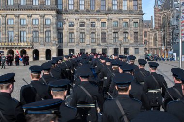 Amsterdam 'da Umman Sultanının Ziyareti İçin Askeri Hazırlıklar 15-4-2025