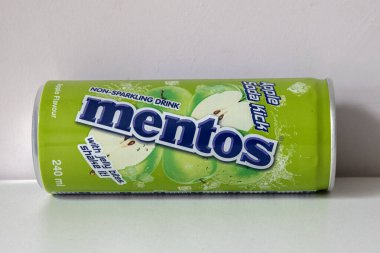 Hollanda, Amsterdam 'da Mentos Elma Şarabı ile Kapatın. 23-4-2025