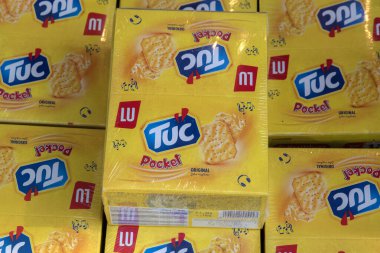 Amsterdam 'daki Tuc Crackers Paketlerini Kapat 22-4-2025