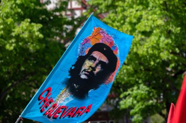 Amsterdam 'da Che Guevara' dan Bayrak 1-5-2015