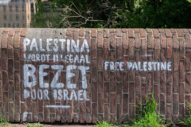 Amsterdam 'da Özgür Filistin Köprüsünde Vandalizm 1-5-2025